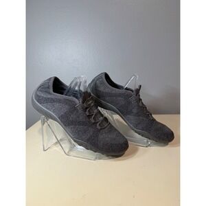 Skechers Womens Gray Relaxed Fit Air Cooled Memory Foam SlipOn Sneakers Size 7.5